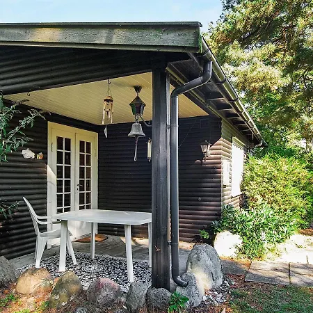 Two-bedroom Holiday In Vaeggerlose 37 * Bøtø By